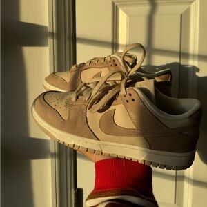Dunk Low SE ‘Sandrift’
